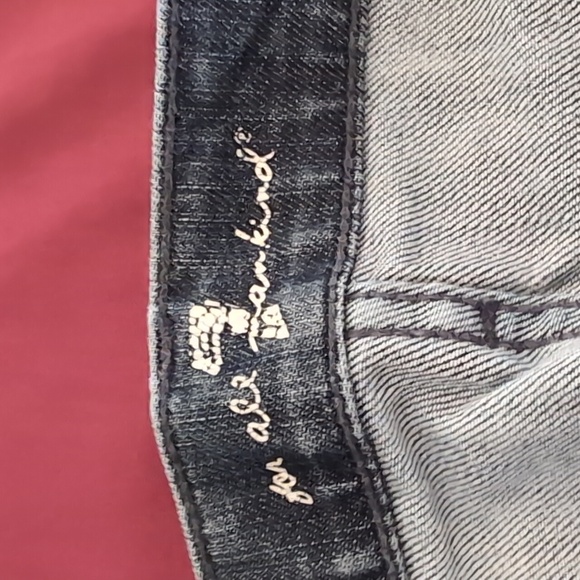 7 For All Mankind A Pocket Jeans. - Picture 6 of 8